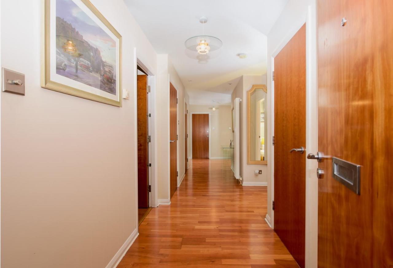 Britannia Penthouse Apartment Edinburgh Bagian luar foto