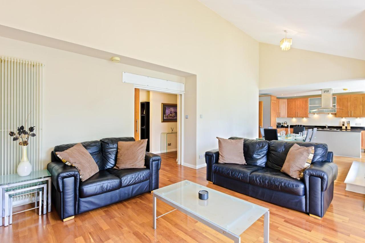 Britannia Penthouse Apartment Edinburgh Bagian luar foto