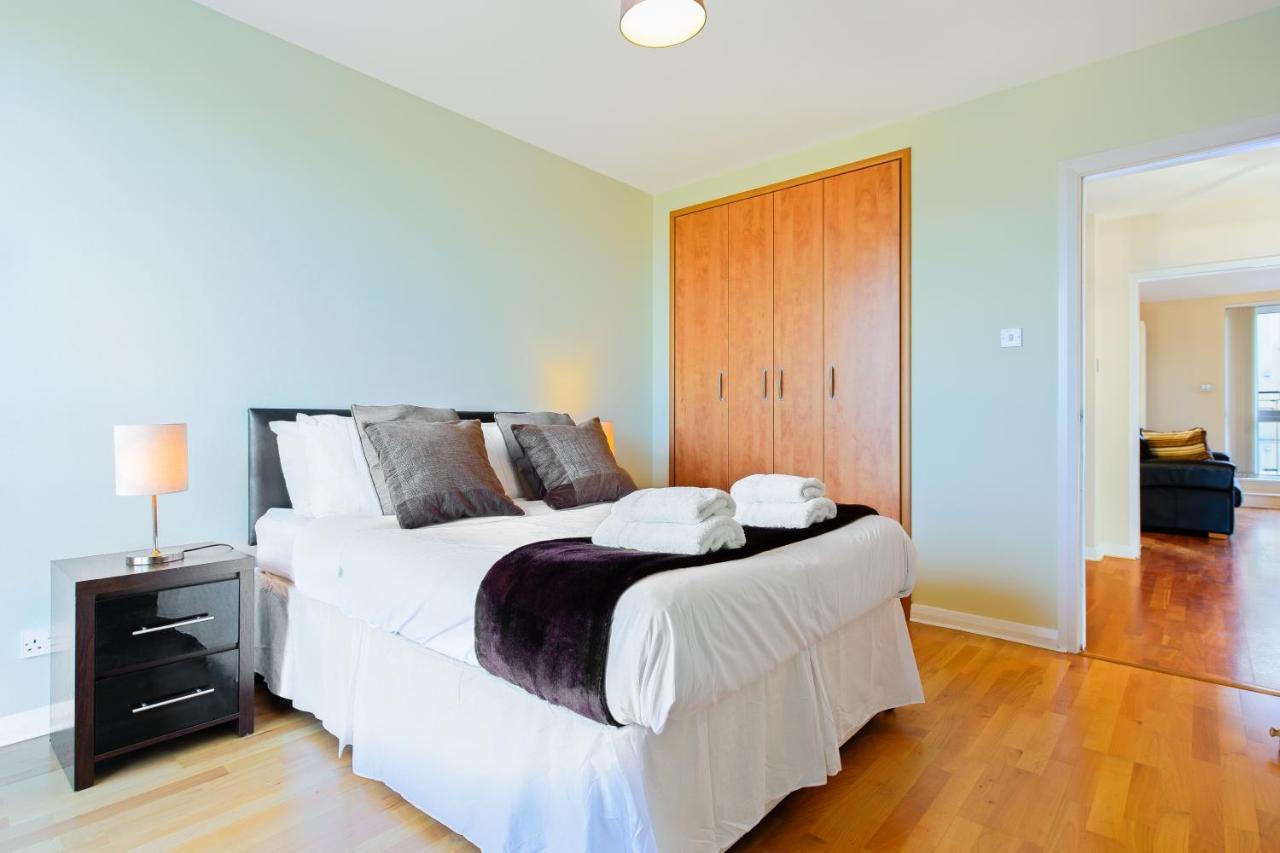 Britannia Penthouse Apartment Edinburgh Bagian luar foto