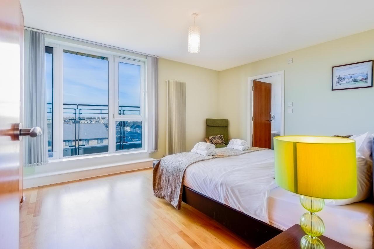 Britannia Penthouse Apartment Edinburgh Bagian luar foto