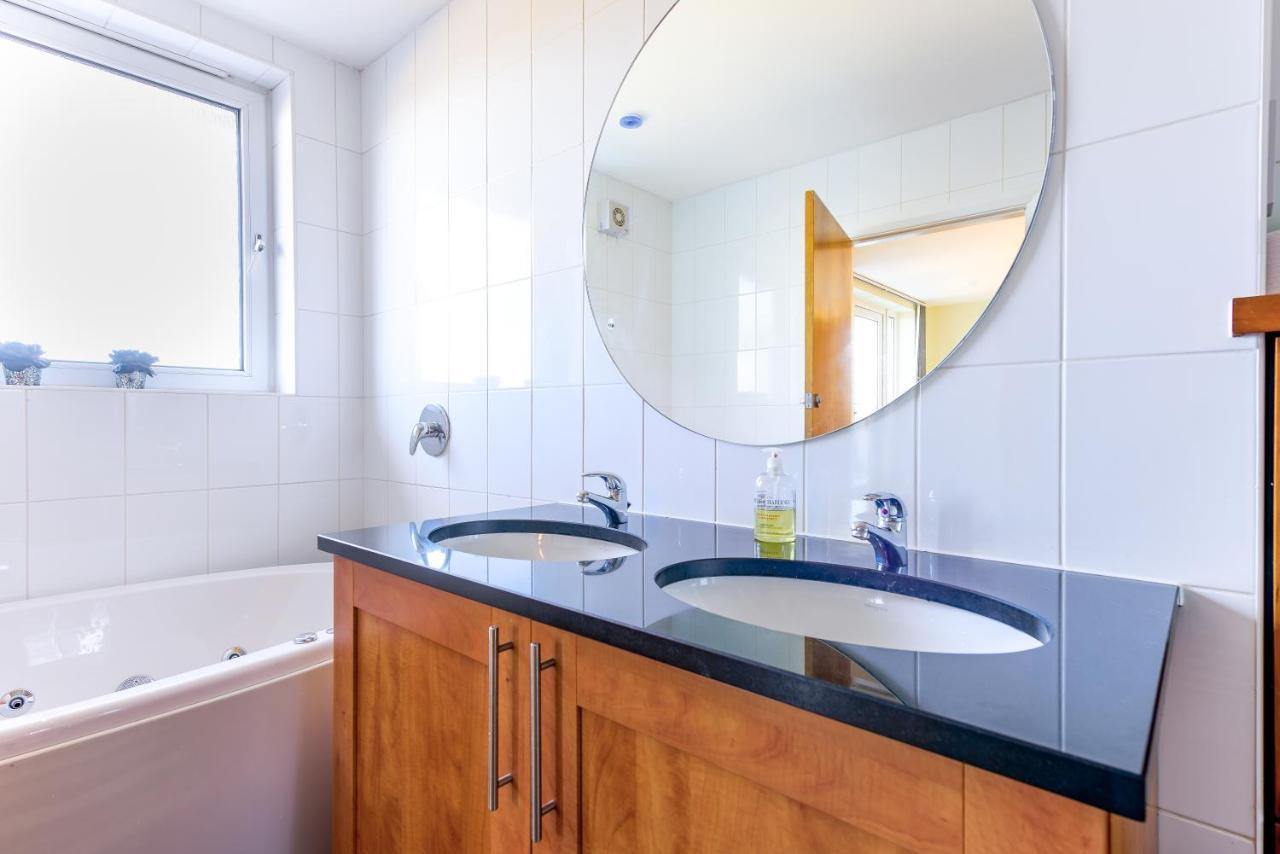 Britannia Penthouse Apartment Edinburgh Bagian luar foto